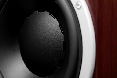 Excite_X38_detail2 copy.jpg Excite_X38_detail2 copy.jpg